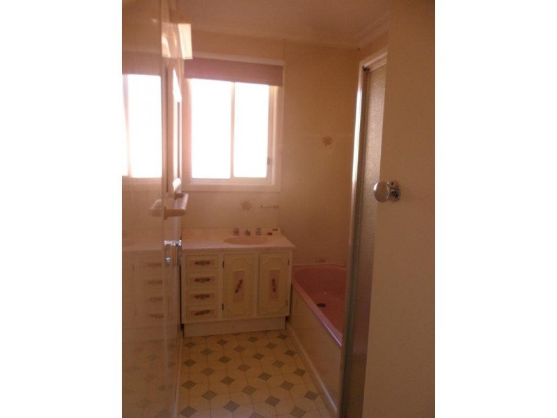 18 Kalver Street, Corio VIC 3214