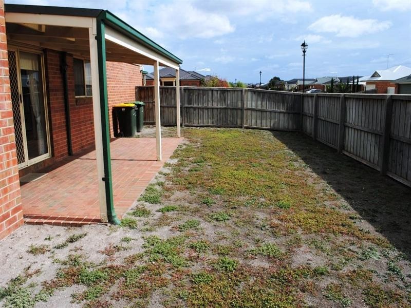 1 Greenleaf Drive, Lara VIC 3212