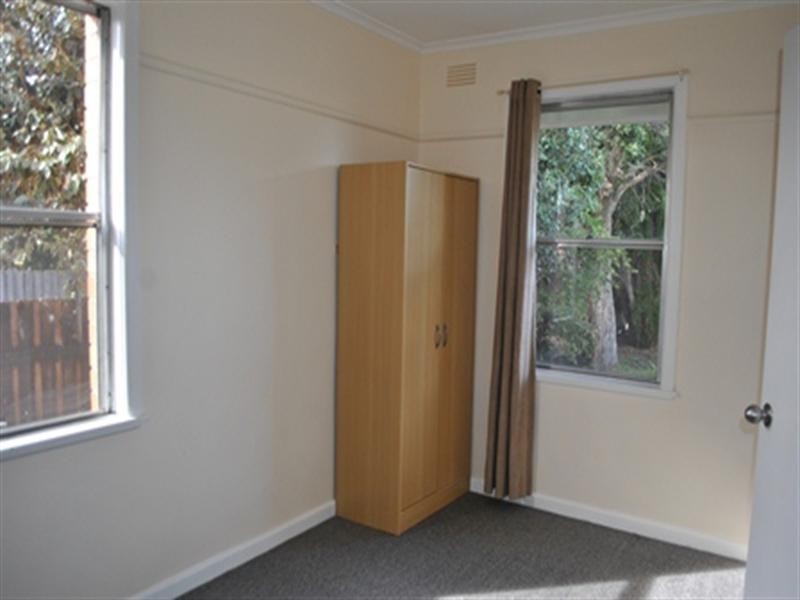 25 Dearborn Parade, Corio VIC 3214