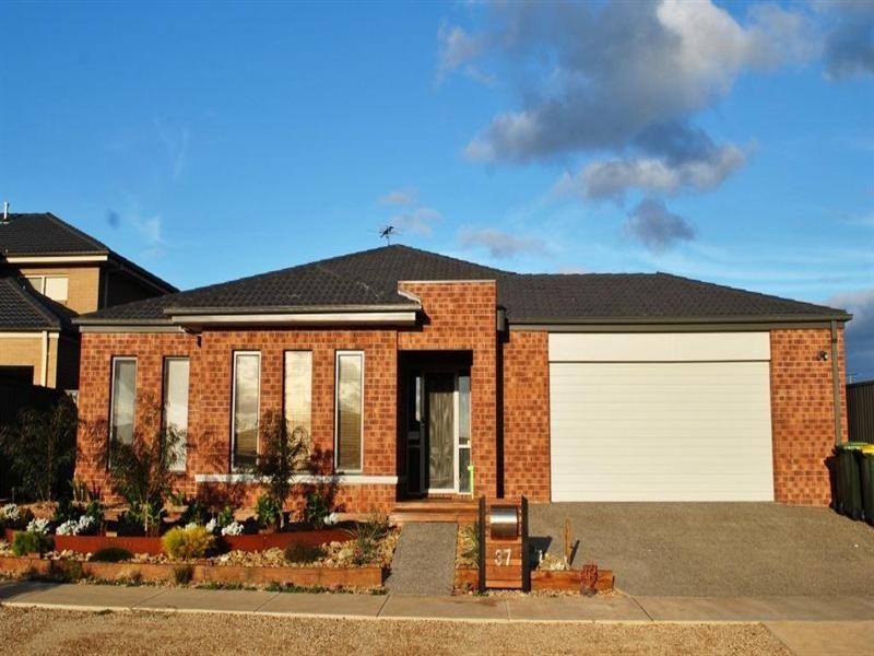 37 Nankeen Avenue, Lara VIC 3212