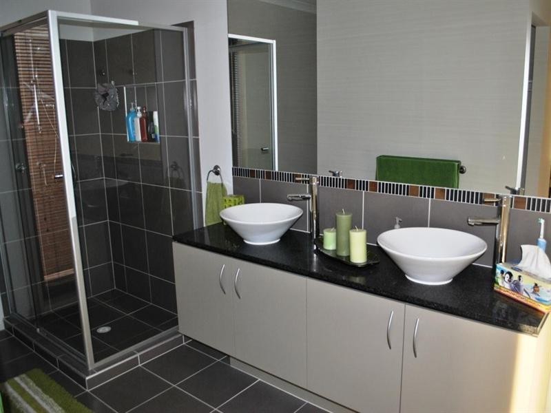 37 Nankeen Avenue, Lara VIC 3212