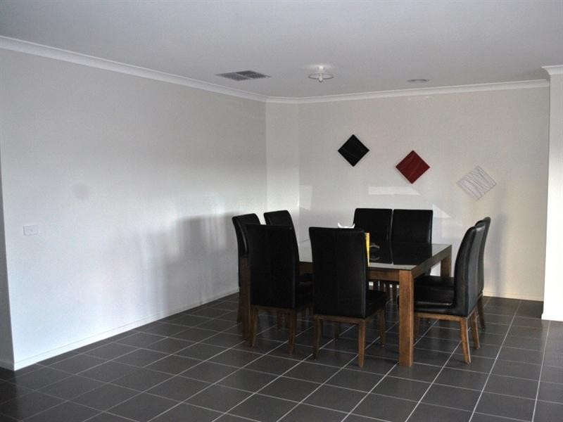 37 Nankeen Avenue, Lara VIC 3212