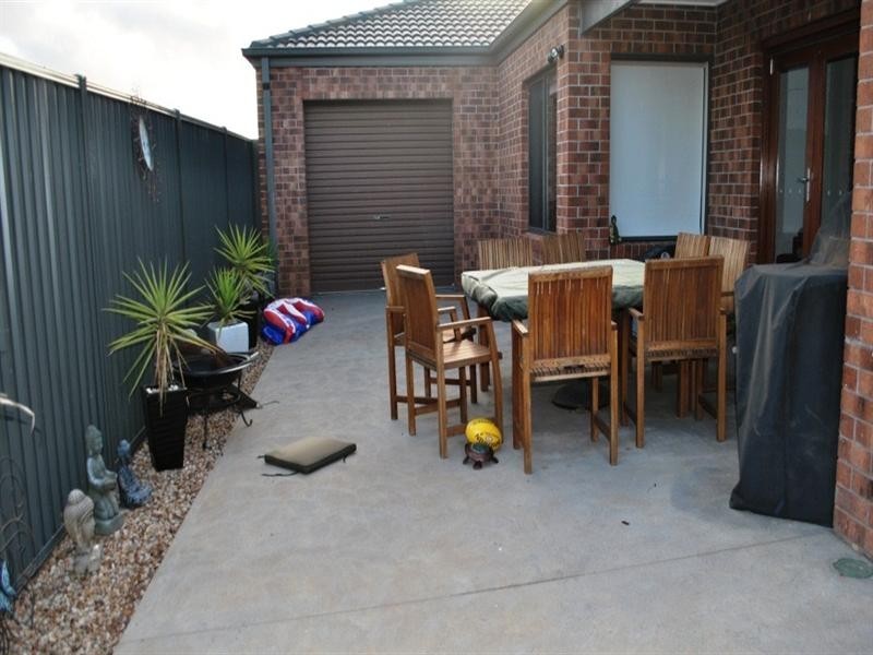 37 Nankeen Avenue, Lara VIC 3212