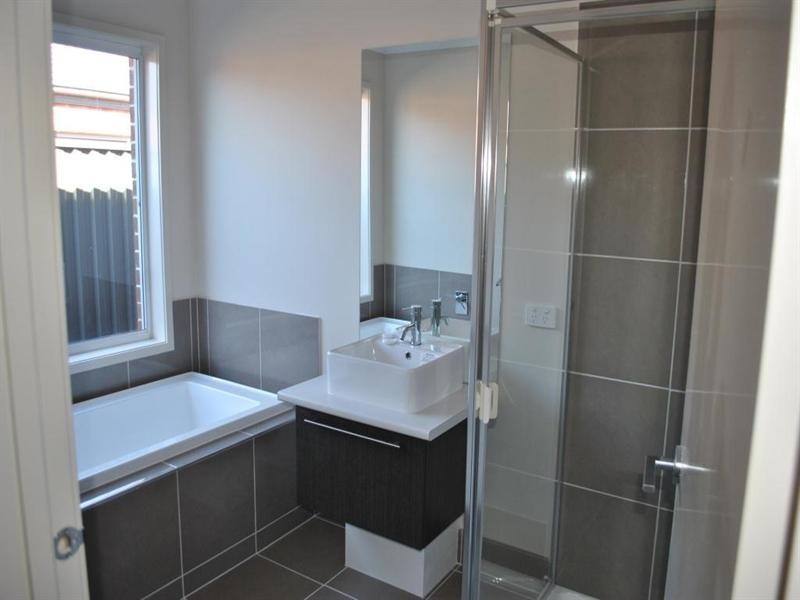 12 Shelduck Court, Lara VIC 3212