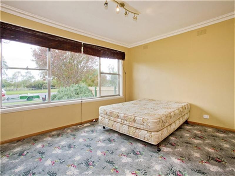 30 Forest Road South, Lara VIC 3212