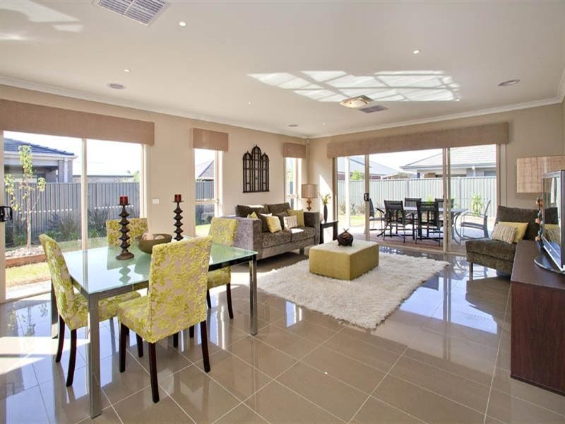 85 Eastlakes Boulevard, Lara VIC 3212