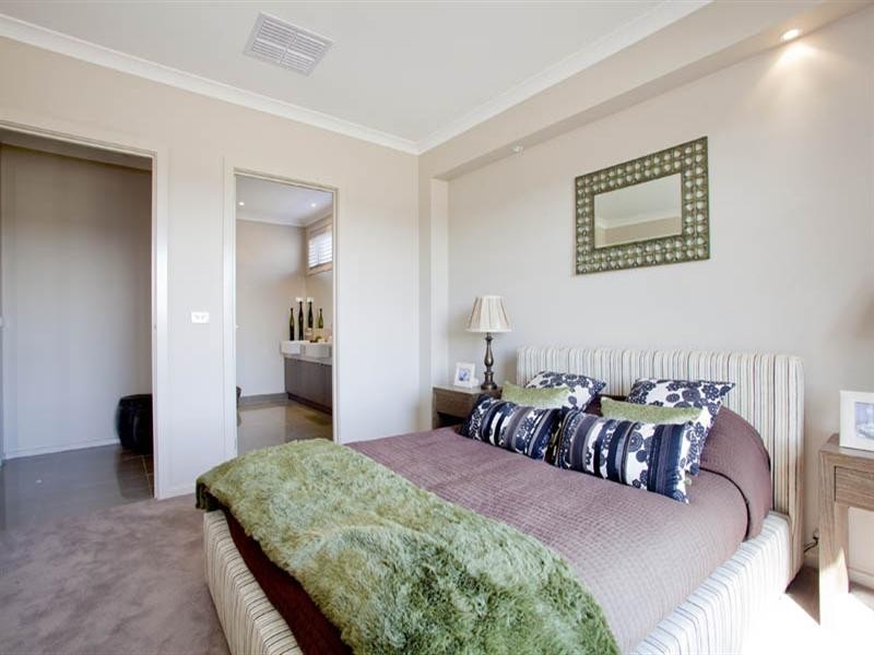 85 Eastlakes Boulevard, Lara VIC 3212