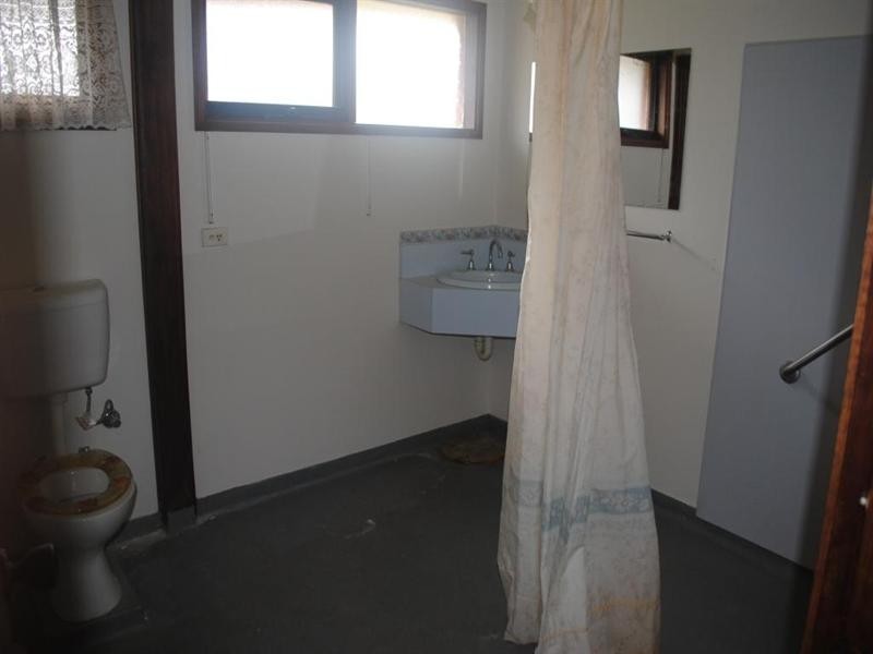 28 Moreland Avenue, Corio VIC 3214