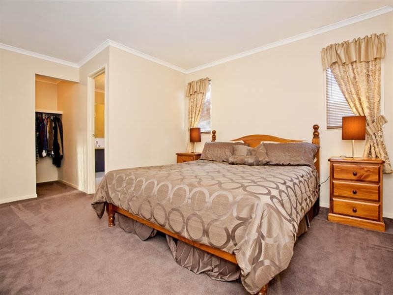 5 Wheat Court, Lara VIC 3212