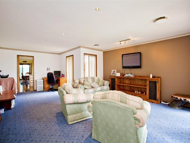 64 Fairbairn Drive, Corio VIC 3214