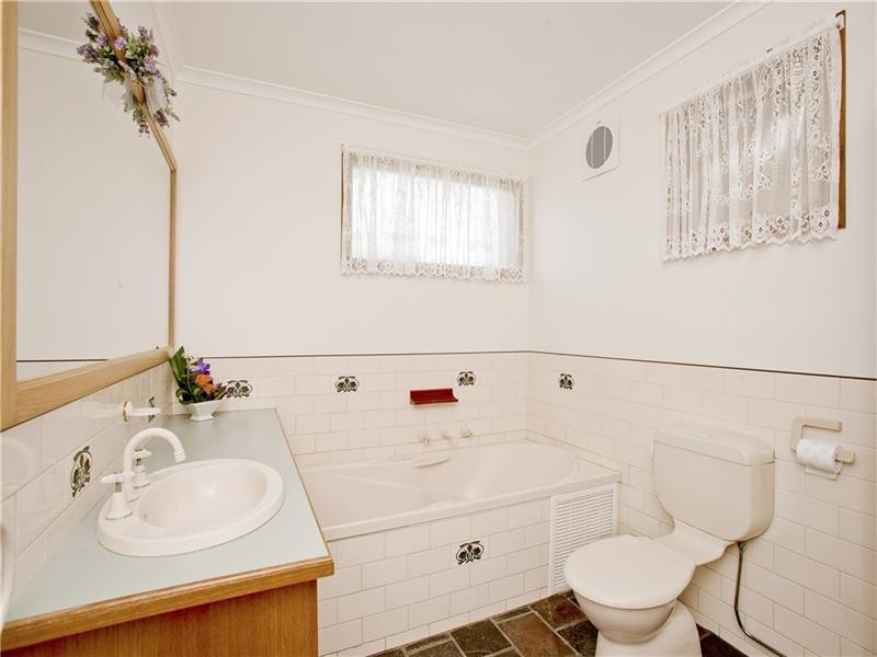 8 Stefan Court, Lara VIC 3212