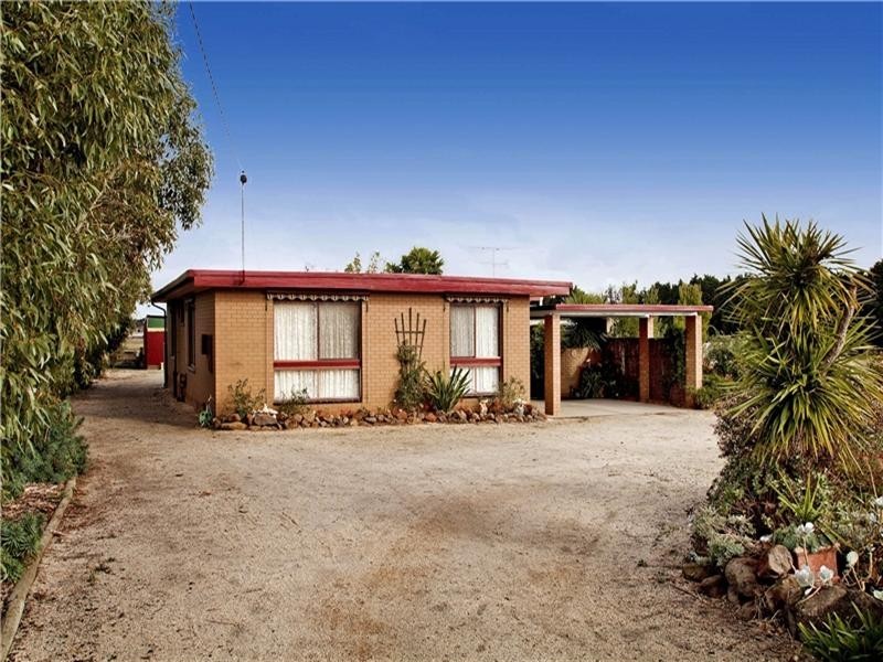 15 Edgerton Road, Lovely Banks VIC 3221