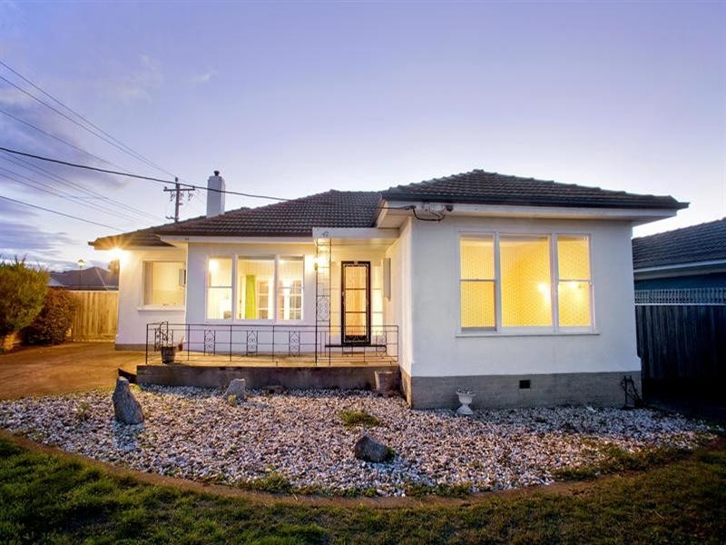 42 Forest Road, Lara VIC 3212