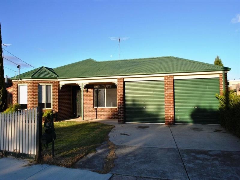 12 Moreland Avenue, Corio VIC 3214