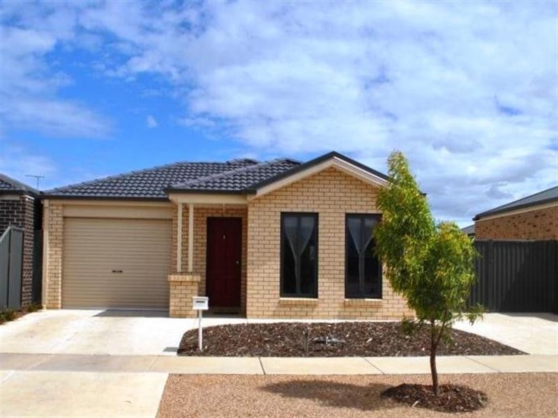 3 Grebe Court, Lara VIC 3212