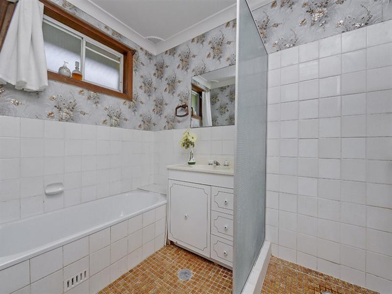 1 Caldarra Place, Westleigh NSW 2120