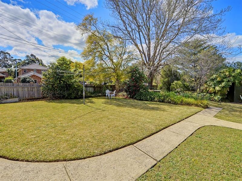 44 Royston Parade, Asquith NSW 2077