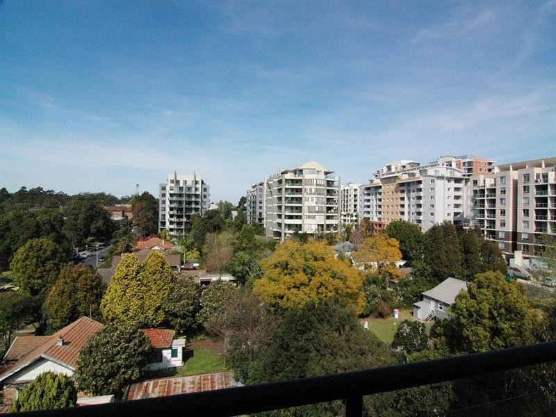 1707/41-45 Waitara Avenue, Waitara NSW 2077