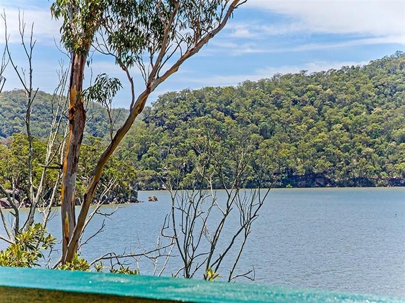 2 Milloo Parade, Cheero Point NSW 2083