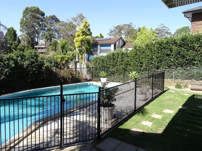 10 Carbeen Road, Westleigh NSW 2120