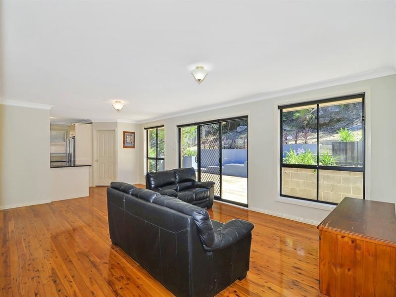 6 Ashleigh Madison Way, Mount Colah NSW 2079