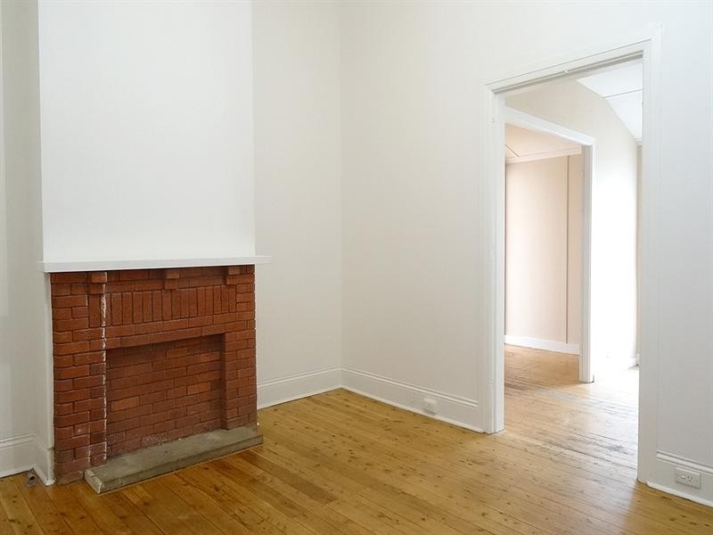 8 Park Avenue, Waitara NSW 2077