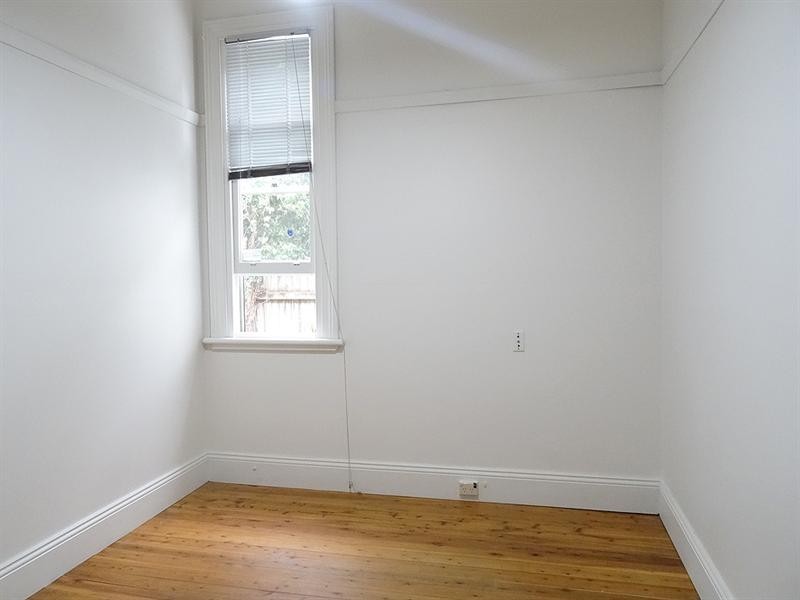 8 Park Avenue, Waitara NSW 2077