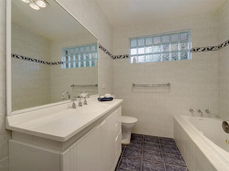 56 Northumberland Avenue, Mount Colah NSW 2079