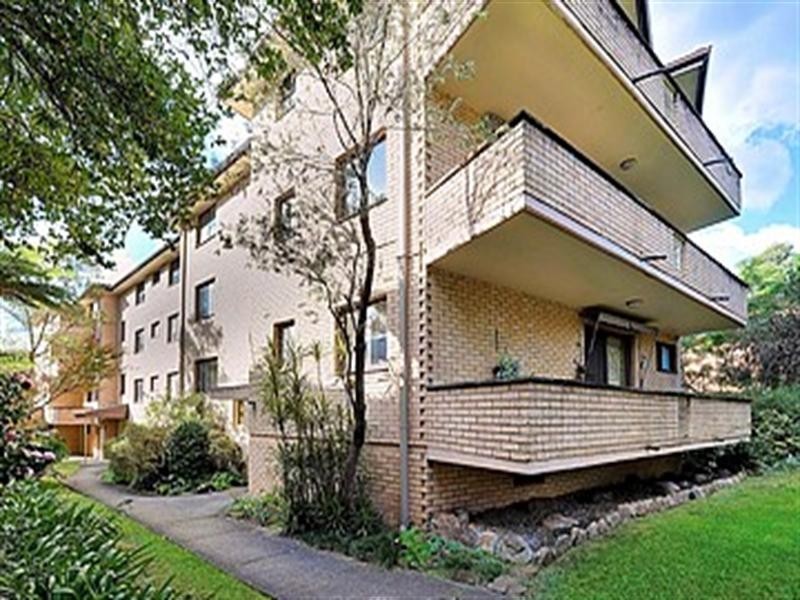 51 Alexandria Parade, Waitara NSW 2077