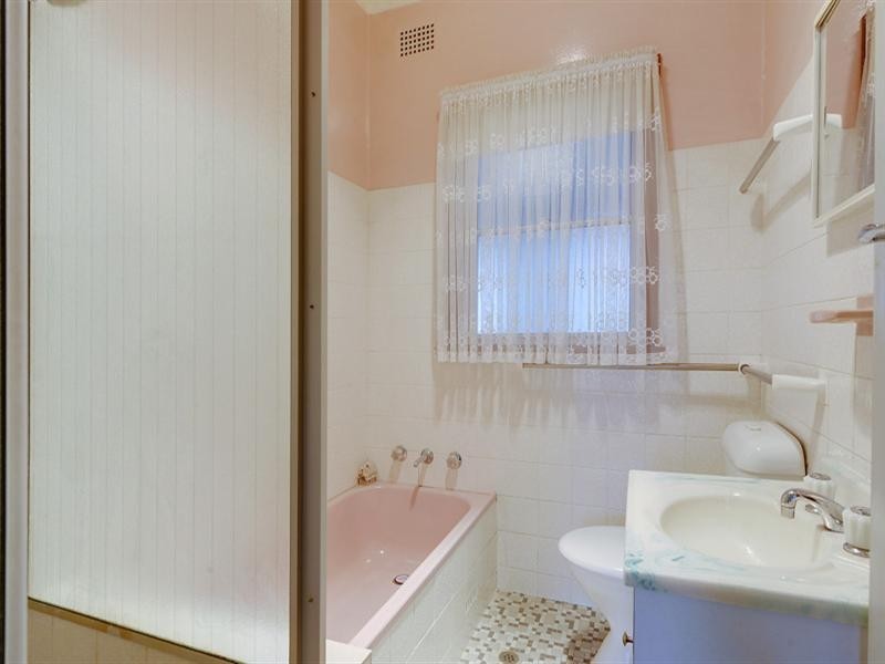 2 Dunoon Street (79 Barnetts Rd), Berowra Heights NSW 2082