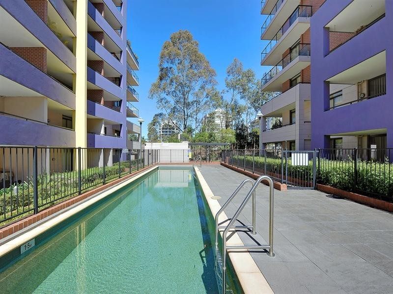 2302/32-36 Orara Street, Waitara NSW 2077