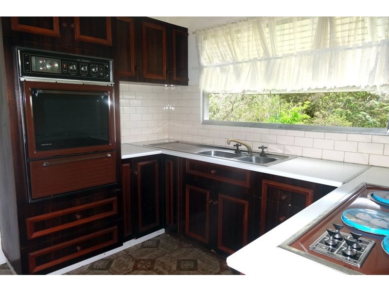 9 St Helens Avenue, Mount Kuring-gai NSW 2080