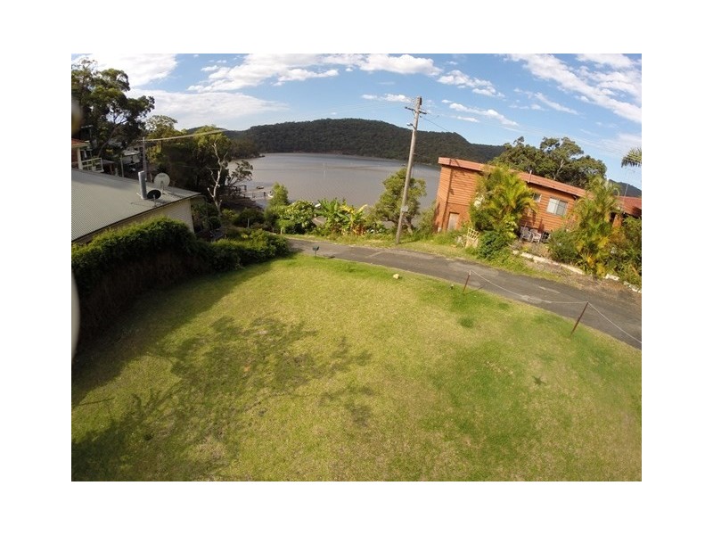 6 Milloo Parade, Cheero Point NSW 2083
