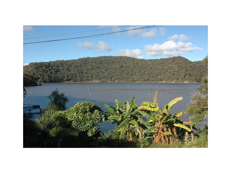 6 Milloo Parade, Cheero Point NSW 2083