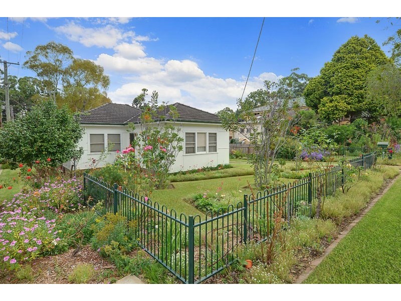 18 Queens Road, Asquith NSW 2077