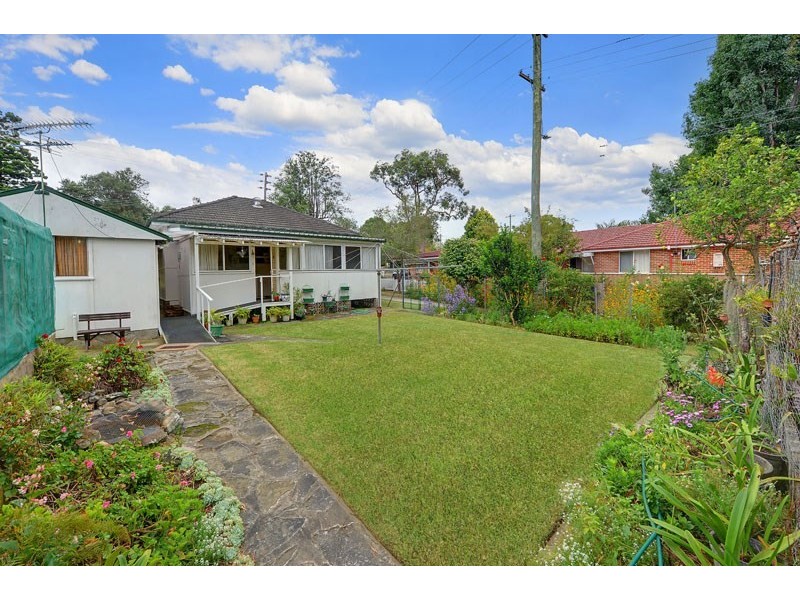 18 Queens Road, Asquith NSW 2077