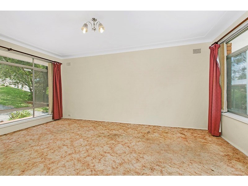 54 Northumberland Avenue, Mount Colah NSW 2079