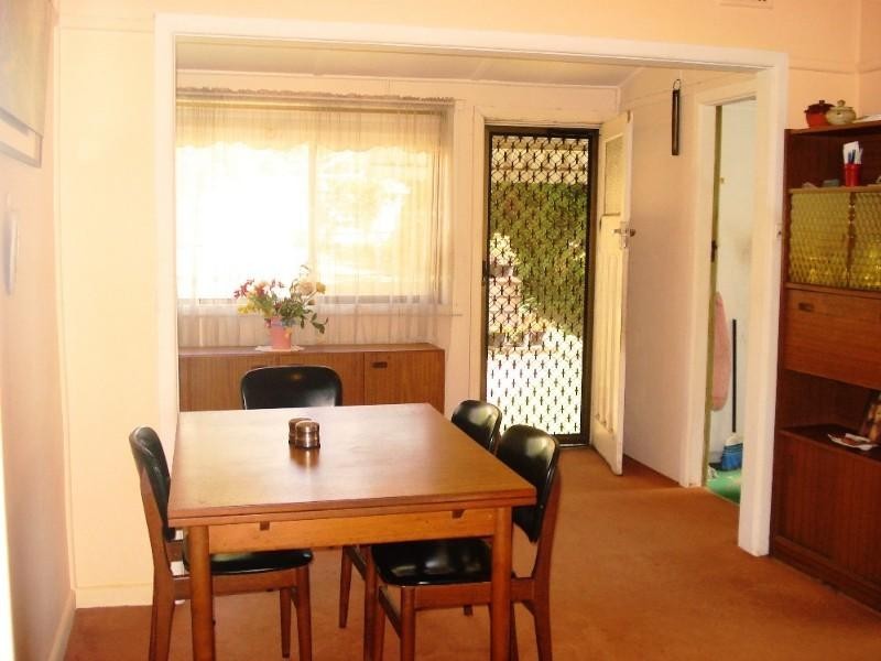 128 King Road, Wahroonga NSW 2076