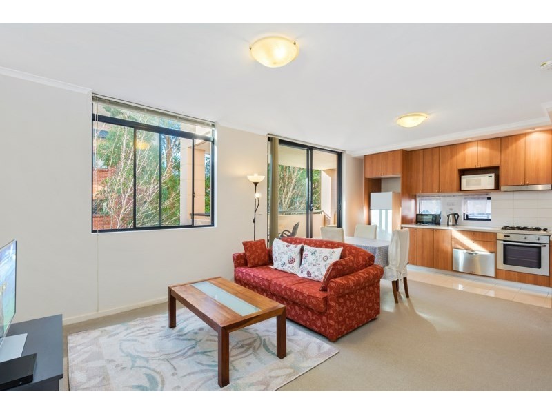 2206/32-36 Orara Street, Waitara NSW 2077