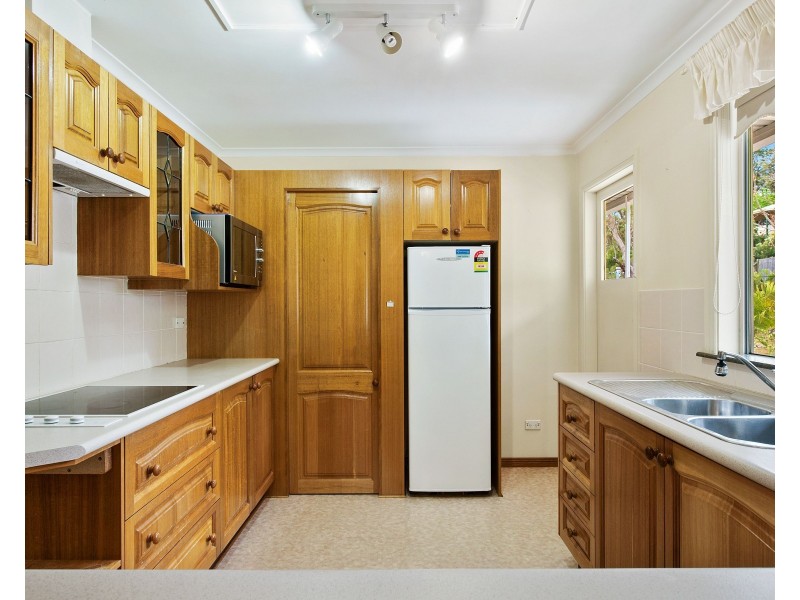 24 Lonsdale Avenue, Berowra Heights NSW 2082