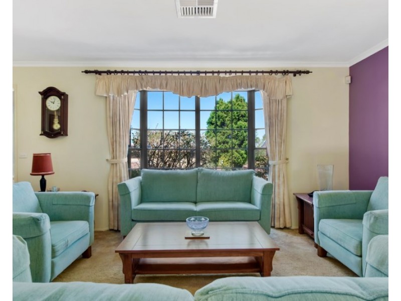 14 Arthurs Circle, Mount Colah NSW 2079