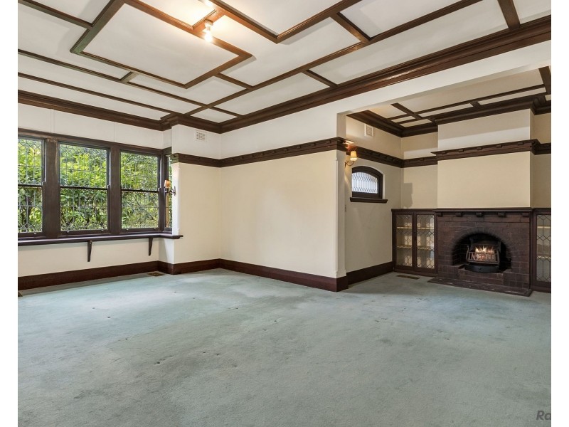 8 Cherry Street, Warrawee NSW 2074