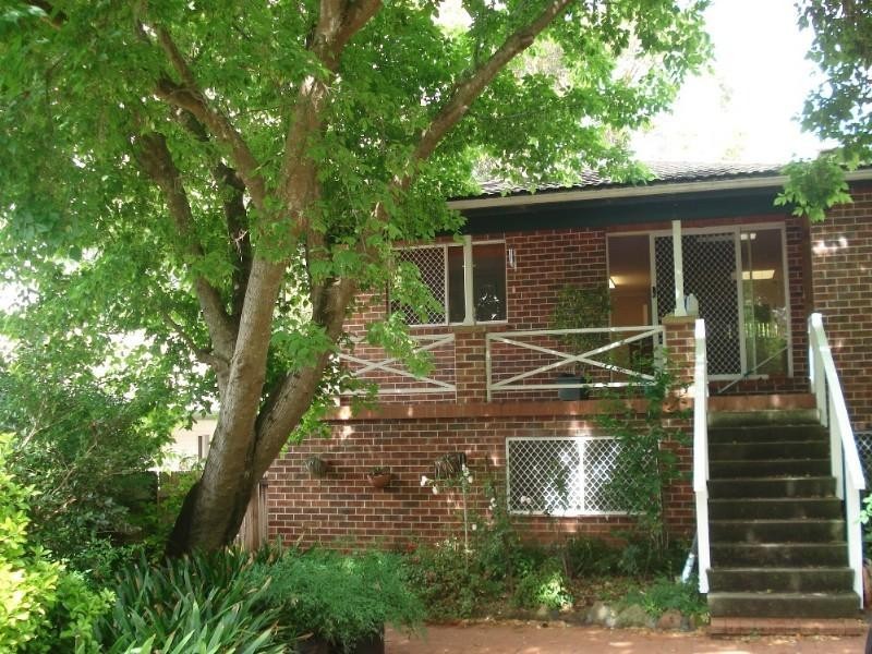 1/23 Bouvardia Street, Asquith NSW 2077