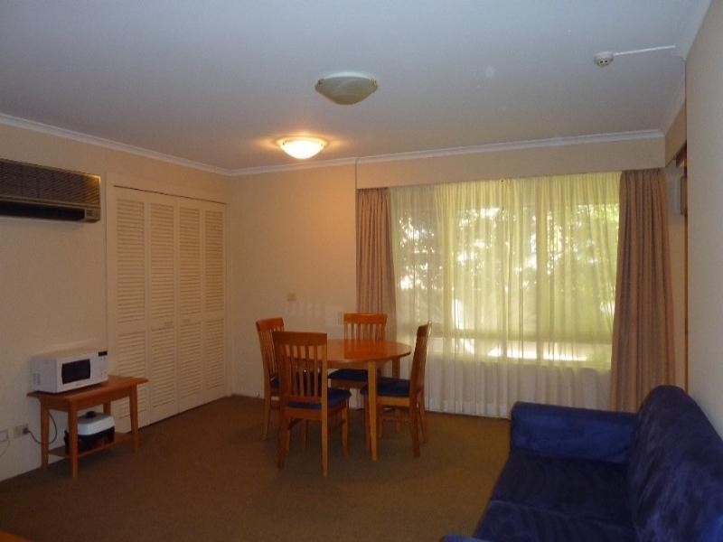 18/1 Woolcott Avenue, Wahroonga NSW 2076