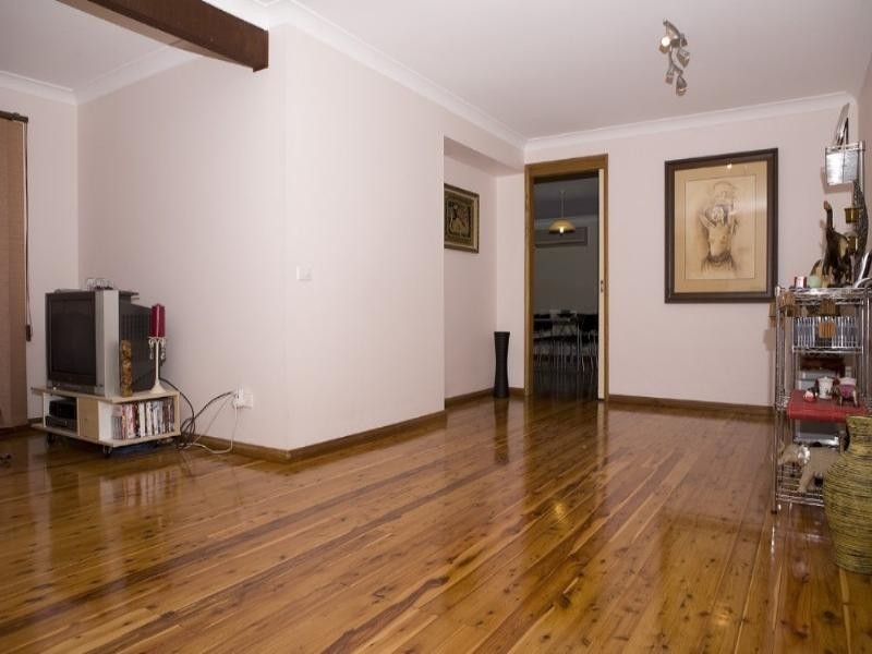 99 Oxley Drive, Mount Colah NSW 2079