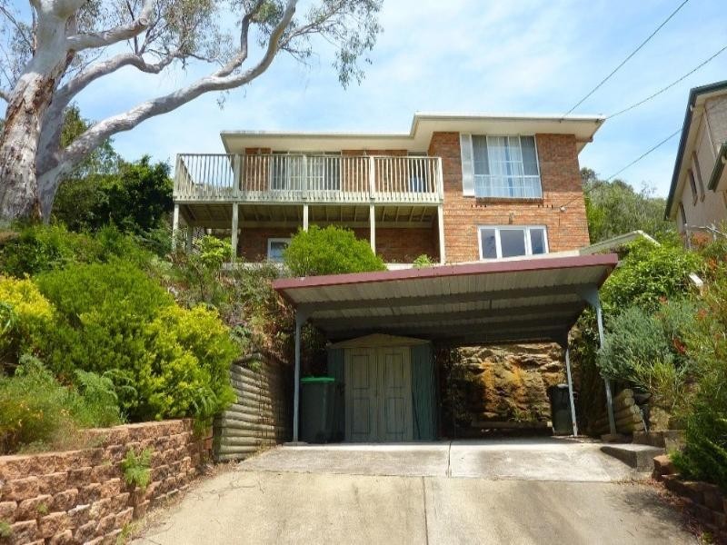 9 Grevillea Crescent, Hornsby Heights NSW 2077