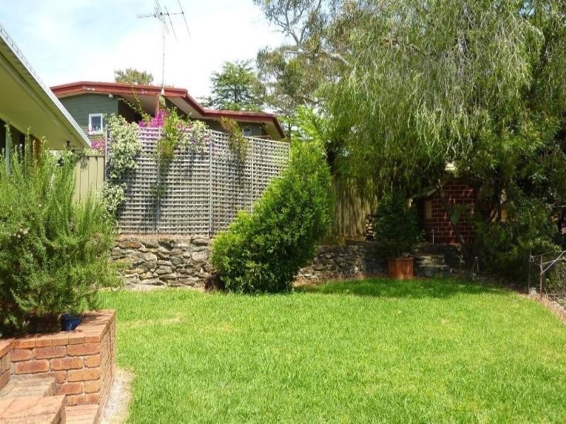9 Grevillea Crescent, Hornsby Heights NSW 2077