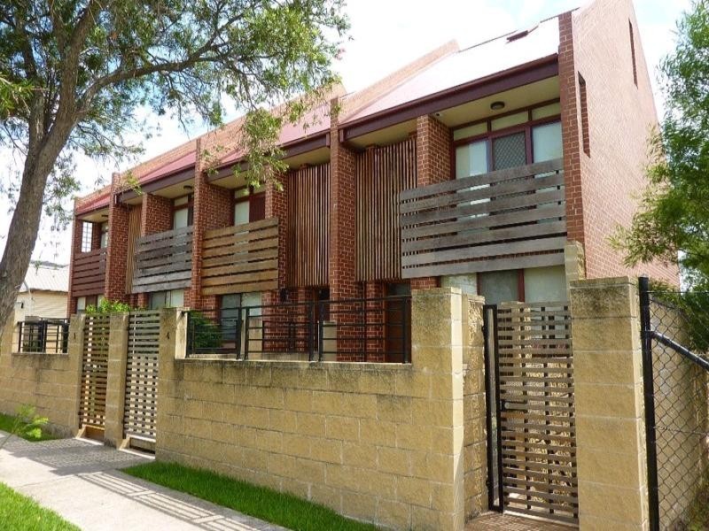 4/15 Adderton Road, Dundas NSW 2117