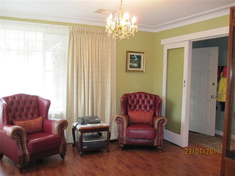 56 Northumberland Avenue, Mount Colah NSW 2079