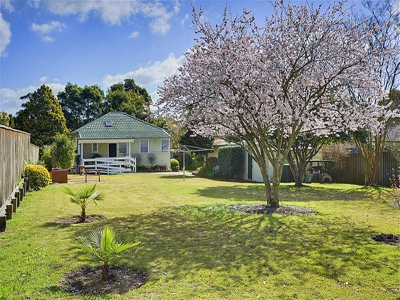 10 Royston Parade, Asquith NSW 2077